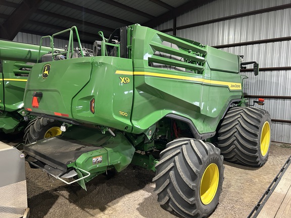 2025 John Deere X9 1100 Combine