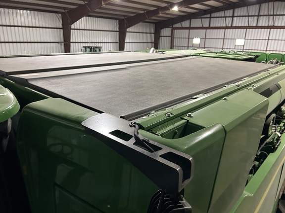 2025 John Deere X9 1100 Combine