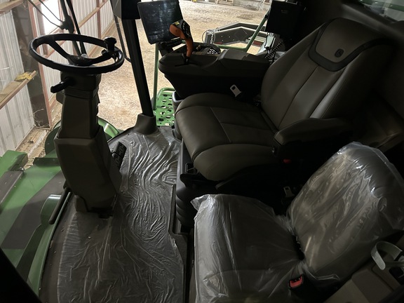 2025 John Deere X9 1100 Combine