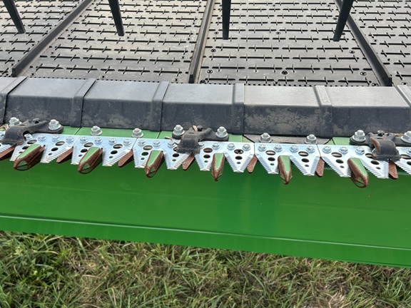 2025 John Deere HDF 50 Header Combine