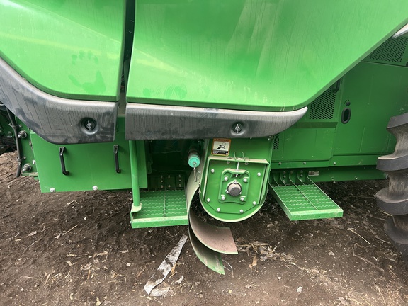 2025 John Deere X9 1100 Combine