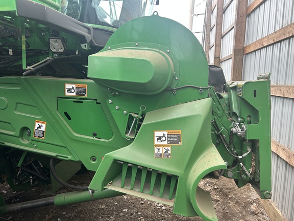 2025 John Deere X9 1100 Combine