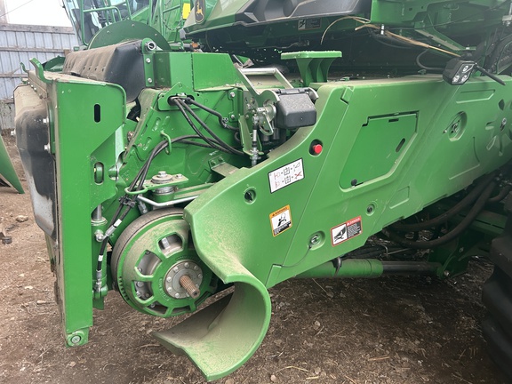 2025 John Deere X9 1100 Combine