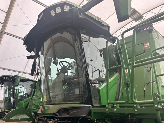 2025 John Deere X9 1100 Combine
