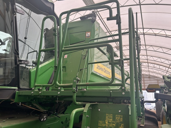 2025 John Deere X9 1100 Combine