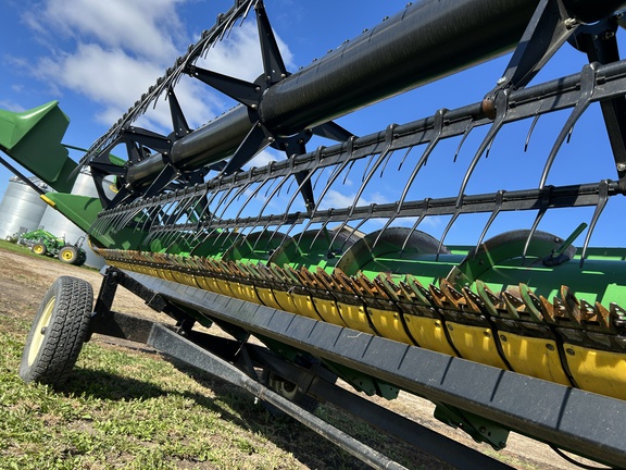 2013 John Deere 630F Header Combine