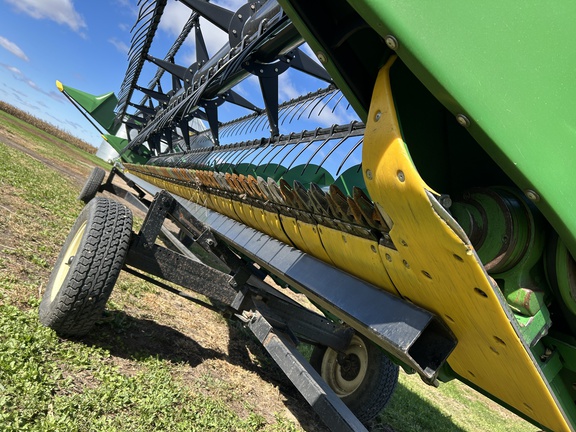 2013 John Deere 630F Header Combine