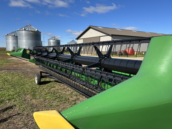 2013 John Deere 630F Header Combine