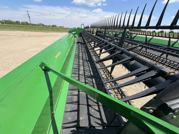 2022 John Deere RD45F Header Combine