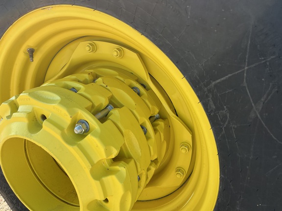 2023 John Deere 5090E Tractor