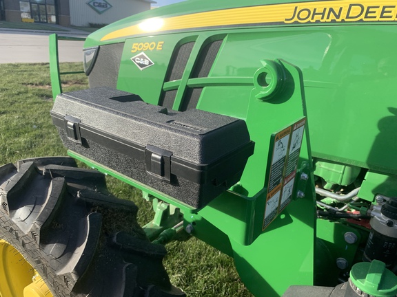 2023 John Deere 5090E Tractor