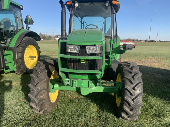 2023 John Deere 5090E Tractor