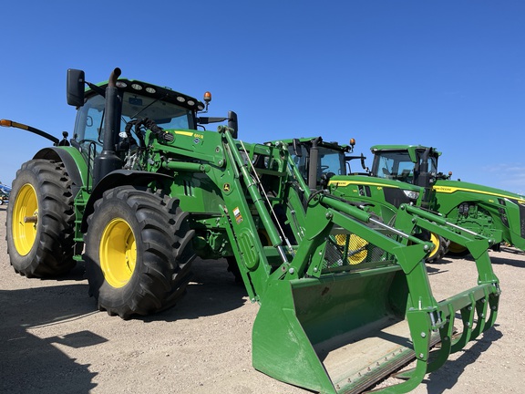 2022 John Deere 6195R Tractor