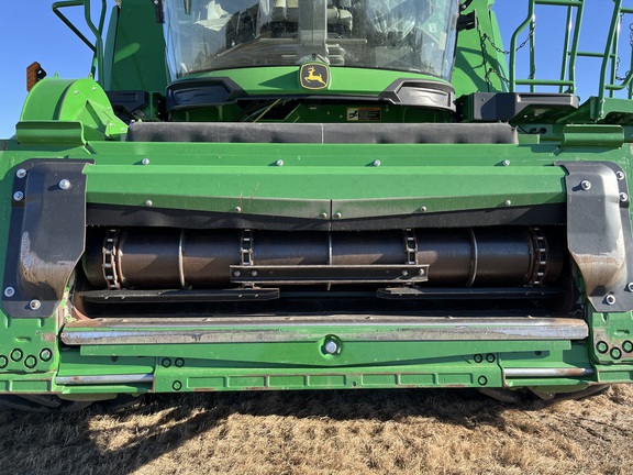 2023 John Deere X9 1000 Combine