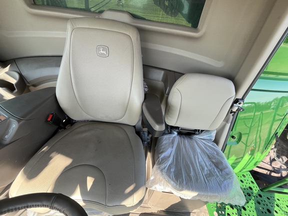 2022 John Deere S780 Combine