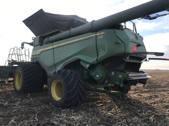 2022 John Deere X9 1000 Combine