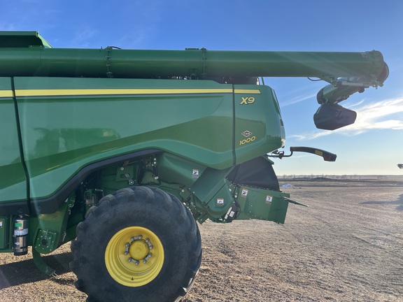 2022 John Deere X9 1000 Combine