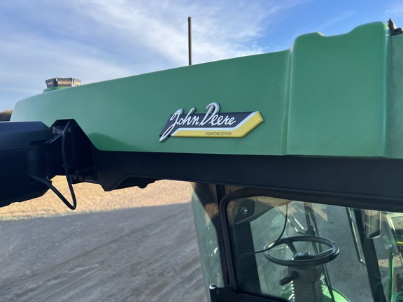 2022 John Deere X9 1000 Combine