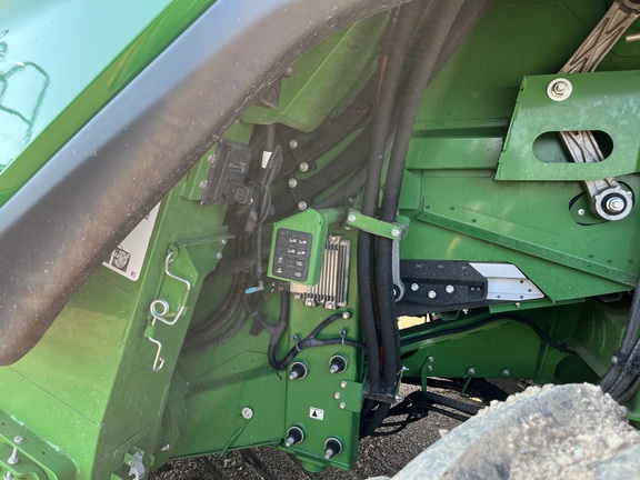 2022 John Deere X9 1000 Combine