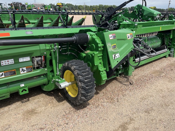 2022 John Deere HD50F Header Combine