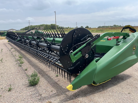 2022 John Deere HD50F Header Combine