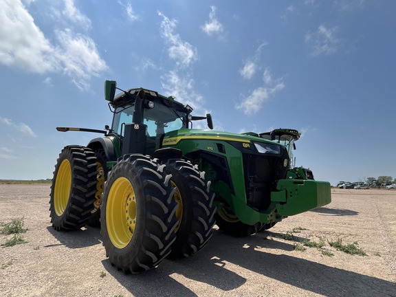 2022 John Deere 8R 370 Tractor