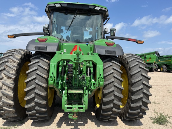 2022 John Deere 8R 370 Tractor