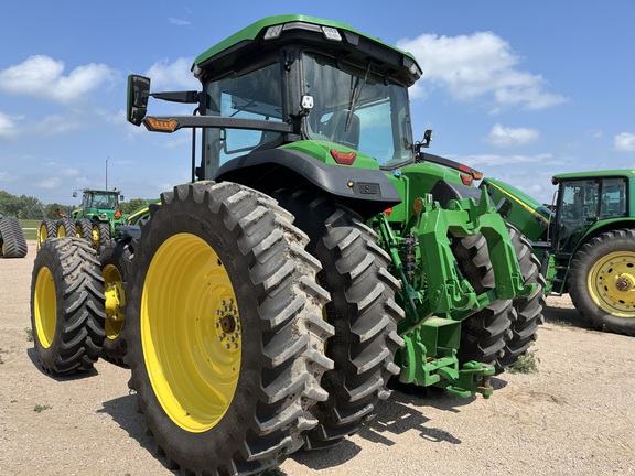 2022 John Deere 8R 370 Tractor