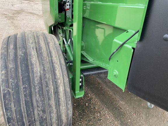 2018 John Deere 560R Baler/Round