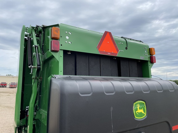 2018 John Deere 560R Baler/Round