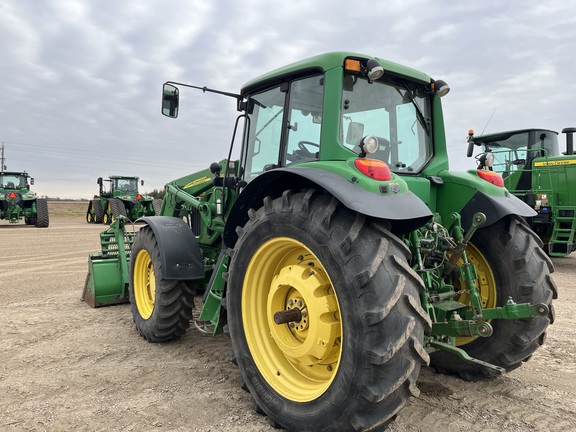 2008 John Deere 7230 Premium Tractor