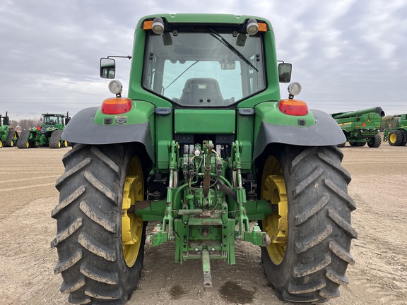 2008 John Deere 7230 Premium Tractor