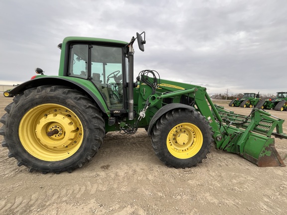 2008 John Deere 7230 Premium Tractor