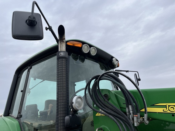 2008 John Deere 7230 Premium Tractor