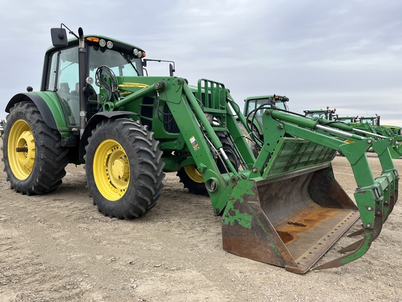 2008 John Deere 7230 Premium Tractor