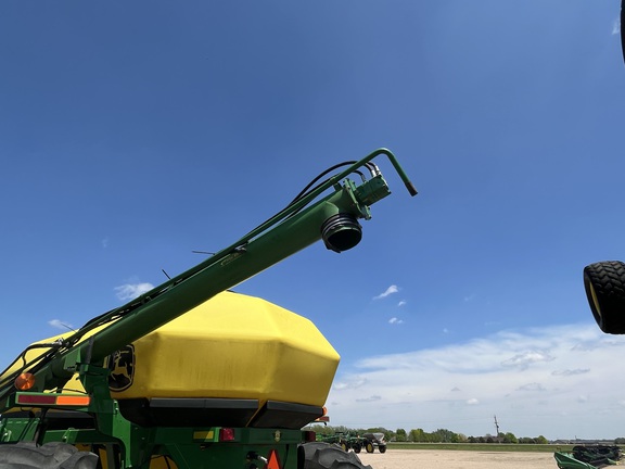 2010 John Deere 1890 Air Seeder