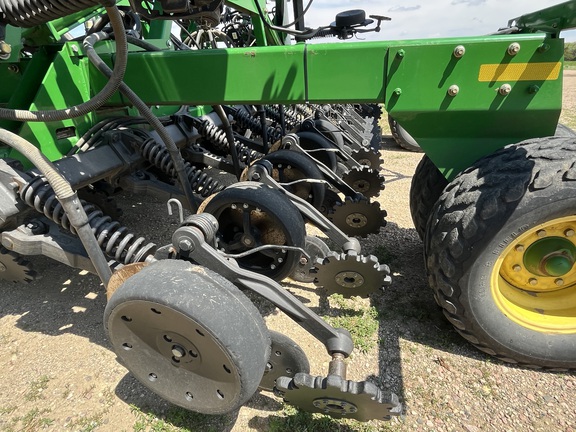 2010 John Deere 1890 Air Seeder