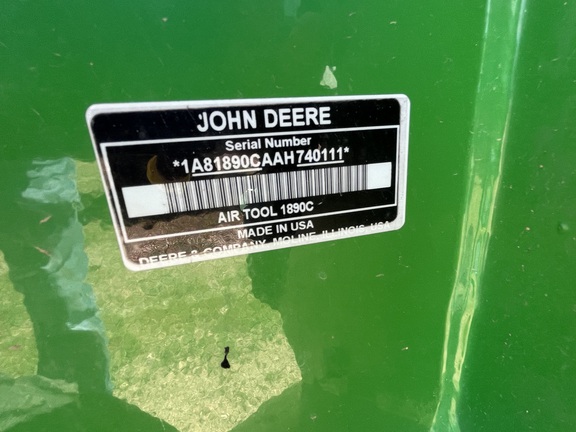 2010 John Deere 1890 Air Seeder