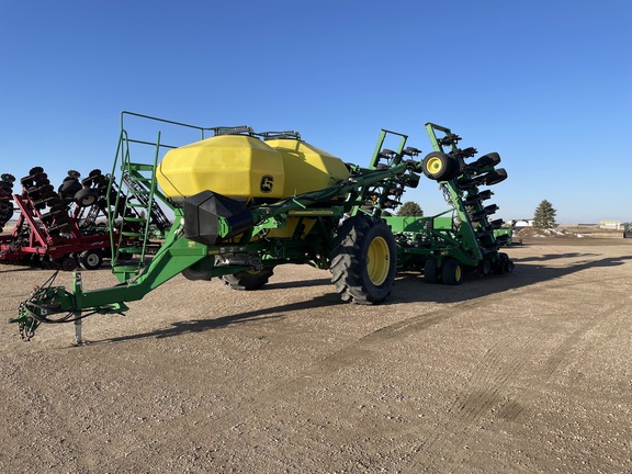 2010 John Deere 1890 Air Seeder