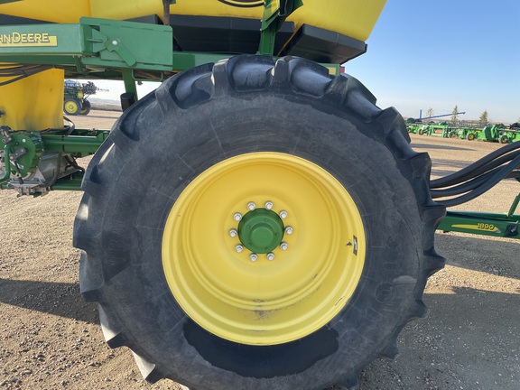 2010 John Deere 1890 Air Seeder