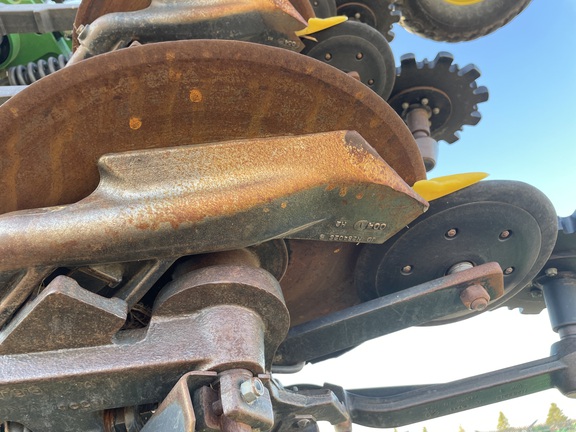 2010 John Deere 1890 Air Seeder