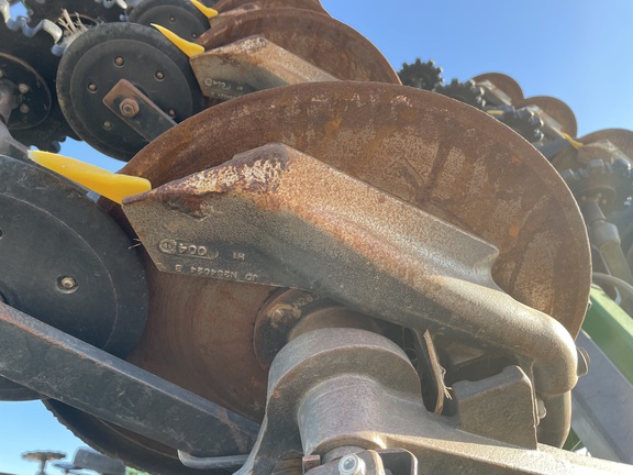 2010 John Deere 1890 Air Seeder