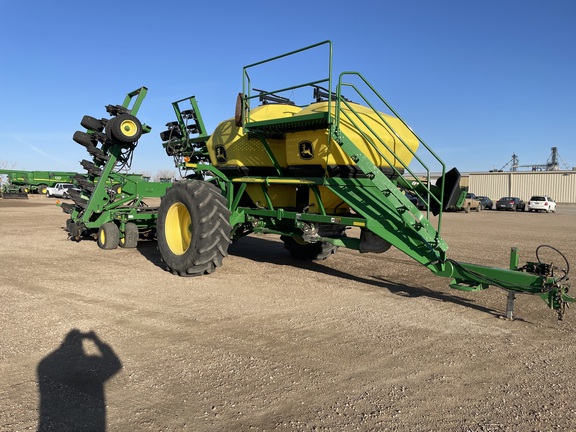 2010 John Deere 1890 Air Seeder