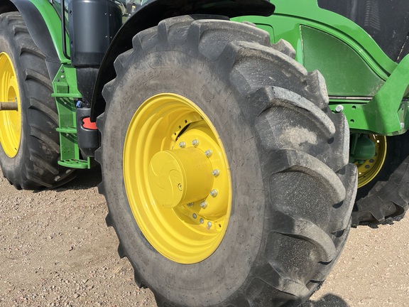 2022 John Deere 6R 155 Tractor