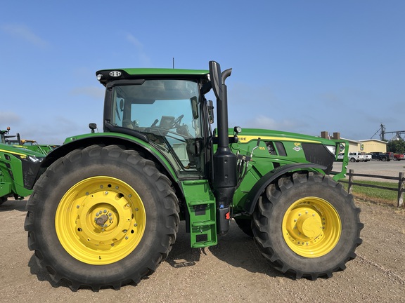 2022 John Deere 6R 155 Tractor