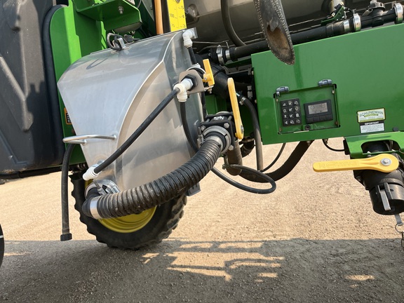 2015 John Deere R4038 Sprayer/High Clearance