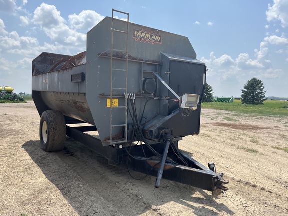 2017 Misc 560 Feed Wagon