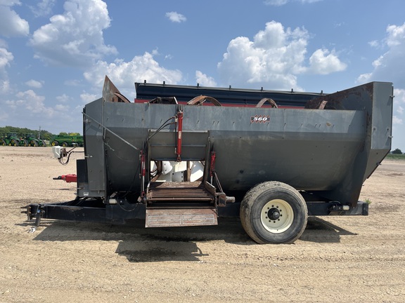 2017 Misc 560 Feed Wagon