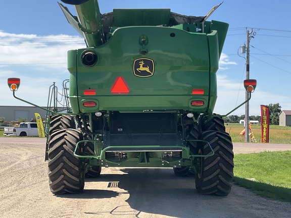 2021 John Deere S780 Combine