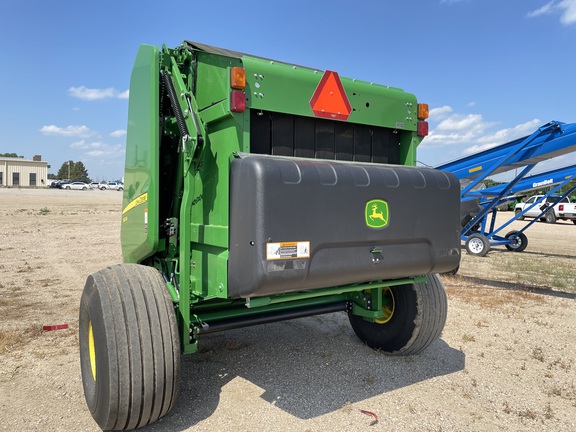 2020 John Deere 560M Baler/Round